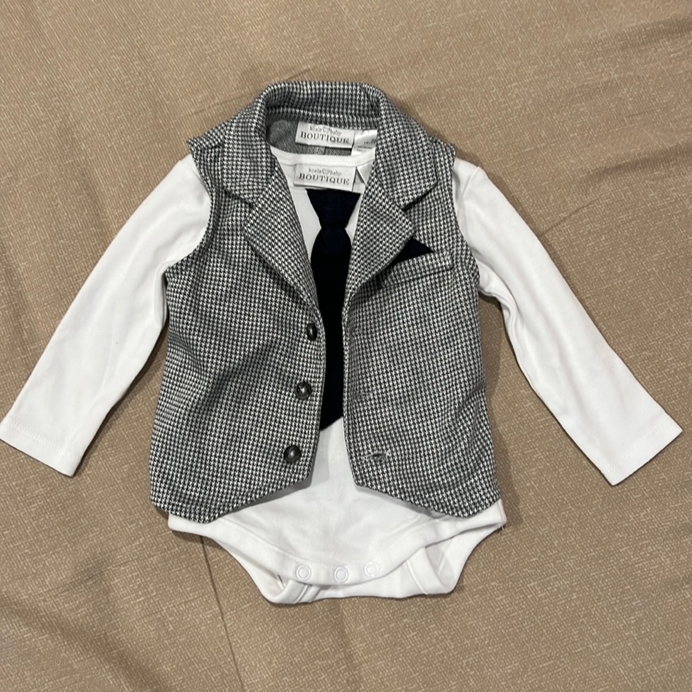 Baby top with vest set, size 6 months